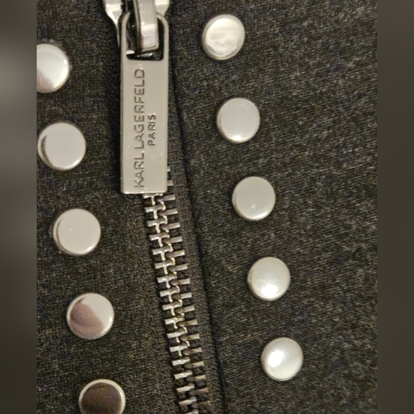 Karl Lagerfeld Paris womans Charcoal Grey Stud Dress size 8 NWT V neck Medium - Picture 6 of 6